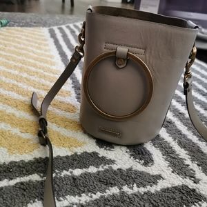 The elephant grey bag